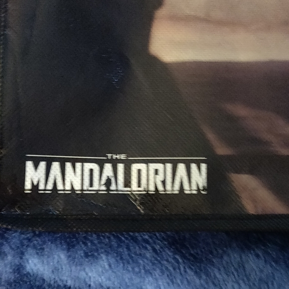 😎✨NWT Baby Yoda Mandolorian Tote Bag! ⚡😎 - Picture 3 of 3